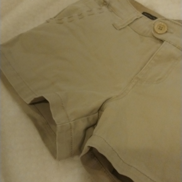 Khaki Shorts by Islandia, Size 3 - Picture 2 of 6
